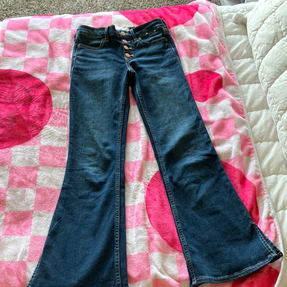 Abercrombie and fitch high rise flare jeans worn 4x size 7/8 long hard to find
